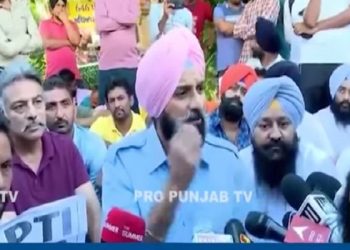 VIDEO: ਜੈਨੀ ਜੌਹਲ ਦਾ ਗੀਤ ਹਟਾਏ ਜਾਣ ਤੋਂ ਬਿਕਰਮ ਮਜੀਠੀਆ ਨੇ ਕਿਹਾ ''ਅਸੀਂ ਜੈਨੀ ਜੌਹਲ ਦਾ ਗੀਤ ਉੱਚੀ ਉੱਚੀ ਡੈੱਕਾਂ 'ਤੇ ਲਾ ਕੇ CM ਮਾਨ ਦੇ ਘਰ ਤੱਕ ਵਾਕ ਕਰਾਂਗੇ''