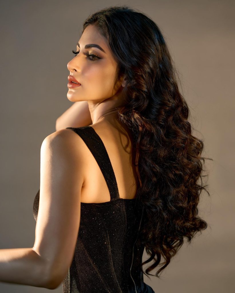 Mouni Roy ਦੀਆਂ ਖੂਬਸੂਰਤ ਤਸਵੀਰਾਂ