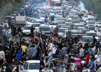 https___cdn.cnn.com_cnnnext_dam_assets_220923153301-protest-amini-tehran