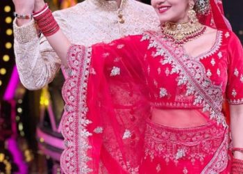 cropped-monalisa-vikrant-join-bhagyashree-ankita-lokhande-and-others-on-smart-jodi-tv-show-202203-1646137323.jpg