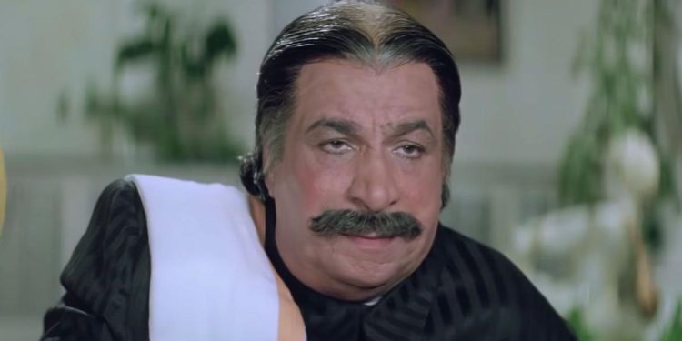 ਮਰਹੂਮ ਪੁਰਾਣੇ ਕਾਮੇਡੀ ਕਿੰਗ ਐਕਟਰ ਕਾਦਰ ਖ਼ਾਨ (Kader Khan) ਨੇ 1973 'ਚ ਫਿਲਮ 'ਦਾਗ' ਨਾਲ ਬਾਲੀਵੁੱਡ 'ਚ ਡੈਬਿਊ ਕੀਤਾ ਸੀ। ਉਨ੍ਹਾਂ ਨੇ 300 ਤੋਂ ਵੱਧ ਫਿਲਮਾਂ ਵਿੱਚ ਕੰਮ ਕੀਤਾ ਸੀ।

Kader Khan ਨੇ 'ਬਾਪ ਨੰਬਰੀ ਬੇਟਾ ਦਸ ਨੰਬਰੀ', 'ਰਾਜਾ ਬਾਬੂ' ਵਰਗੀਆਂ ਫਿਲਮਾਂ ਨਾਲ ਆਪਣੀ ਪਛਾਣ ਬਣਾਈ। ਉਹ ਅੱਜ ਇਸ ਦੁਨੀਆਂ ਵਿੱਚ ਨਹੀਂ ਹਨ ਪਰ ਉਨ੍ਹਾਂ ਦੀਆਂ ਯਾਦਾਂ ਅੱਜ ਵੀ ਲੋਕਾਂ ਦੇ ਦਿਲਾਂ ਵਿੱਚ ਹਨ।