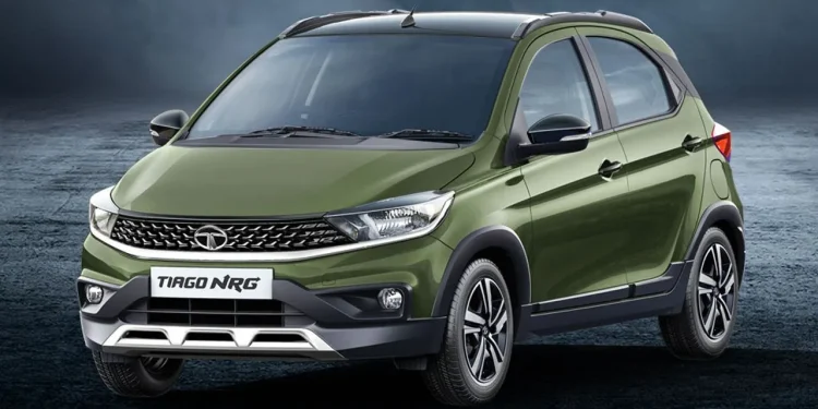 ਇਹ ਸਭ ਫ਼ੀਚਰਜ Tiago NRG CNG 'ਚ ਵੀ ਆ ਸਕਦਾ ਹੈ। NRG ਨੂੰ ਇੱਕ ਸਪੋਰਟੀ ਬੰਪਰ ਅਤੇ ਬਾਡੀ ਕਲੈਡਿੰਗ ਮਿਲਦੀ ਹੈ, ਜਿਸ ਨਾਲ ਇਹ ਰੈਗੂਲਰ ਟਿਯੋ ਨਾਲੋਂ ਲੰਬਾ ਦਿਖਦੀ ਹੈ।Tiago NRG ਨੂੰ 15-ਇੰਚ ਹਾਈ-ਕੱਟ ਅਲੌਏ ਵ੍ਹੀਲ ਮਿਲਦੇ ਹਨ। ਇਸ ਨੂੰ ਰੀ-ਟਿਊਨਡ ਡਿਊਲ ਪਾਥ ਸਸਪੈਂਸ਼ਨ ਸਿਸਟਮ ਮਿਲਦਾ ਹੈ। ਇਸ ਦੀ ਗਰਾਊਂਡ ਕਲੀਅਰੈਂਸ 181 ਮਿਲੀਮੀਟਰ ਹੈ।