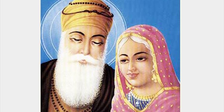 ਮੰਨਿਆ ਜਾਂਦਾ ਹੈ ਕਿ 16ਵੀਂ ਸਦੀ ਵਿੱਚ ਗੁਰੂ ਨਾਨਕ ਦੇਵ ਜੀ ਦੀ ਭੈਣ ਨਾਨਕੀ ਨੇ ਸਭ ਤੋਂ ਪਹਿਲਾਂ ਚੰਬੇ ਦਾ ਰੁਮਾਲ ਬਣਾਉਣਾ ਸ਼ੁਰੂ ਕੀਤਾ ਸੀ। ਇਹ ਰੁਮਾਲ ਅੱਜ ਤੱਕ ਹੁਸ਼ਿਆਰਪੁਰ ਦੇ ਗੁਰਦੁਆਰੇ ਵਿੱਚ ਸੰਭਾਲਿਆ ਹੋਇਆ ਹੈ।