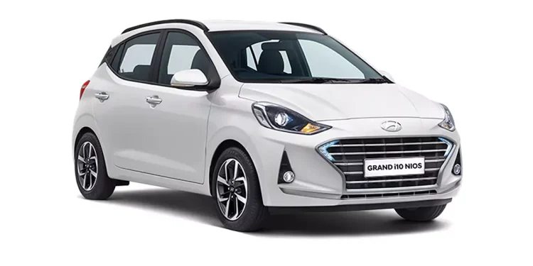 Hyundai Grand i10 Nios ਫੇਸਲਿਫਟ 'ਚ ਮਿਲੇਗਾ ਨਵਾਂ ਰੰਗ!- Hyundai Grand i10 Nios ਫੇਸਲਿਫਟ ਨੂੰ ਇਸ ਤੋਂ ਪਹਿਲਾਂ ਜਰਮਨੀ 'ਚ ਦੇਖਿਆ ਜਾ ਚੁੱਕਾ ਹੈ, ਜਿੱਥੇ ਇਸ ਕਾਰ ਨੂੰ ਸਕਾਈ ਬਲੂ ਕਲਰ 'ਚ ਦੇਖਿਆ ਗਿਆ ਹੈ।