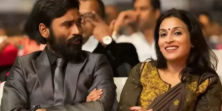 Dhanush-Aishwarya Rajinikanth- ਸਾਊਥ ਦੇ ਸੁਪਰਸਟਾਰ ਧਨੁਸ਼ ਅਤੇ ਉਨ੍ਹਾਂ ਦੀ ਪਤਨੀ ਐਸ਼ਵਰਿਆ ਰਜਨੀਕਾਂਤ ਨੇ ਇਸ ਸਾਲ ਜਨਵਰੀ 'ਚ ਆਪਣੇ ਤਲਾਕ ਦਾ ਐਲਾਨ ਕਰਕੇ ਆਪਣੇ ਫੈਨਸ ਨੂੰ ਹੈਰਾਨ ਕਰ ਦਿੱਤਾ। ਹਾਲਾਂਕਿ ਇੱਕ ਖਬਰ ਵੀ ਸਾਹਮਣੇ ਆਈ, ਕਿ ਦੋਵੇਂ ਆਪਣੇ ਰਿਸ਼ਤੇ ਨੂੰ ਦੂਜਾ ਮੌਕਾ ਦੇਣਾ ਚਾਹੁੰਦੇ ਹਨ, ਦੋਵਾਂ ਨਾਲ ਜੁੜੀ ਕੋਈ ਅਧਿਕਾਰਤ ਖਬਰ ਸਾਹਮਣੇ ਨਹੀਂ ਆਈ ਹੈ।