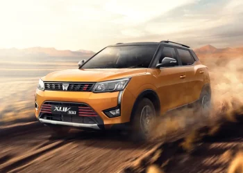 SUV ਨੂੰ ਅਕਤੂਬਰ 2022 'ਚ, ਮਹਿੰਦਰਾ ਨਵੀਂ XUV300 ਟਰਬੋਸਪੋਰਟ ਨੂੰ ਨਵੇਂ 1.2L T-GDi ਟਰਬੋ ਪੈਟਰੋਲ ਇੰਜਣ ਦੇ ਨਾਲ ਲਾਂਚ ਕਰੇਗੀ। ਨਵੀਂ ਗੈਸੋਲੀਨ ਯੂਨਿਟ ਵਿਸ਼ੇਸ਼ ਤੌਰ 'ਤੇ ਤਿੰਨ ਟ੍ਰਿਮਸ - W6, W8 ਅਤੇ W8 (O) 'ਤੇ ਪੇਸ਼ ਕੀਤੀ ਜਾਂਦੀ ਹੈ।