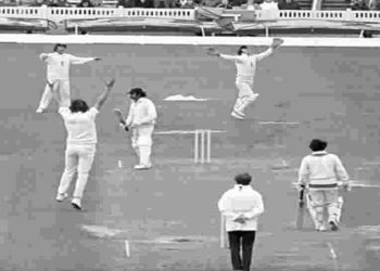 On This Day 5th January 1971 1st ODI Played: ਵਨਡੇ ਕ੍ਰਿਕਟ ਦੇ ਇਤਿਹਾਸ 'ਚ 5 ਜਨਵਰੀ ਦਾ ਦਿਨ ਬਹੁਤ ਖਾਸ ਹੈ। ਅੱਜ ਤੋਂ 52 ਸਾਲ ਪਹਿਲਾਂ 5 ਜਨਵਰੀ 1971 ਨੂੰ ਵਨਡੇ ਕ੍ਰਿਕਟ ਇਤਿਹਾਸ ਦਾ ਪਹਿਲਾ ਮੈਚ ਖੇਡਿਆ ਗਿਆ ਸੀ।