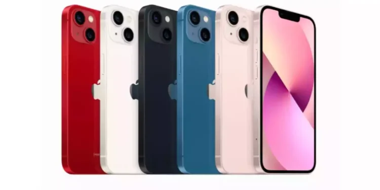 ਰਿਪੋਰਟ 'ਚ ਦੱਸਿਆ ਗਿਆ ਹੈ ਕਿ Q4, 2022 ਦੇ ਦੌਰਾਨ, iPhone 13 ਭਾਰਤ 'ਚ ਸਭ ਤੋਂ ਵੱਧ ਵਿਕਣ ਵਾਲਾ ਸਮਾਰਟਫੋਨ ਬਣ ਗਿਆ ਹੈ।