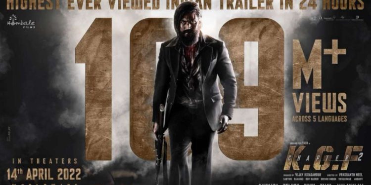 ਦੱਸਿਆ ਜਾ ਰਿਹਾ ਹੈ ਕਿ ਯਸ਼ ਨੇ ਸਿਰਫ ਇਸ ਫਿਲਮ ਲਈ ਆਪਣਾ KGF ਲੁੱਕ ਨਹੀਂ ਬਦਲਿਆ ਹੈ। ਉਹ ਅਜੇ ਵੀ ਲੰਬੇ ਵਾਲਾਂ ਅਤੇ ਦਾੜ੍ਹੀ ਨਾਲ ਨਜ਼ਰ ਆ ਰਿਹਾ ਹੈ। ਕਹਾਣੀ ਦੇ ਅੰਤਮ ਅਧਿਆਏ ਨੂੰ ਦੇਖਣ ਤੋਂ ਬਾਅਦ, ਫ਼ੈਨਜ ਨੇ ਅੰਦਾਜ਼ਾ ਲਗਾਇਆ ਕਿ ਐਕਟਰ ਫਿਲਮ ਦੀ ਤੀਜਾ ਭਾਗ ਵੀ ਲੈ ਕੇ ਆ ਸਕਦਾ ਹੈ। ਹੁਣ ਵਿਜੇ ਕਿਰਾਗੰਦੂਰ ਨੇ ਖੁਲਾਸਾ ਕੀਤਾ ਹੈ ਕਿ KGF ਚੈਪਟਰ 3 ਆਖਰਕਾਰ ਕਦੋਂ ਰਿਲੀਜ਼ ਹੋ ਸਕਦਾ ਹੈ।