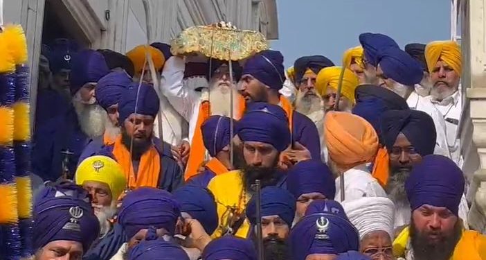 ਉਹ ਨਿਰਭੈ, ਅਣਖੀਲੇ ਅਤੇ ਨਿਧੜਕ ਜਰਨੈਲ ਸਨ।ਇਤਿਹਾਸ ਗਵਾਹ ਹੈ ਕਿ ਉਹ ਮਰਯਾਦਾ ਦੇ ਉਲਟ ਕਿਸੇ ਵੀ ਕਾਰਵਾਈ ਨੂੰ ਬਰਦਾਸ਼ਤ ਨਹੀਂ ਸਨ ਕਰਦੇ।ਇਸੇ ਦਾ ਹੀ ਨਤੀਜਾ ਸੀ ਕਿ ਸ੍ਰੀ ਅਕਾਲ ਤਖਤ ਸਾਹਿਬ ਦੇ ਜਥੇਦਾਰ ਹੁੰਦਿਆਂ ਆਪ ਨੇ ਮਹਾਰਾਜਾ ਰਣਜੀਤ ਸਿੰਘ ਨੂੰ ਕੋੜੇ ਮਾਰਨ ਦੀ ਸਜ਼ਾ ਸੁਣਾਈ।