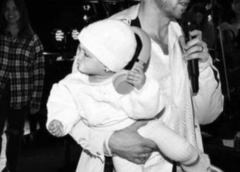 cropped-Priyanka-Chopra-Nick-Jonas-with-malti-marie.jpg