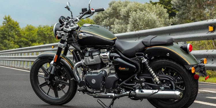 Royal Enfield: ਕੰਪਨੀ ਨੇ Royal Enfield Super Meteor 650 ਦੀਆਂ ਕੀਮਤਾਂ ਵਿੱਚ 5000 ਰੁਪਏ ਤੱਕ ਦਾ ਵਾਧਾ ਕੀਤਾ ਹੈ।