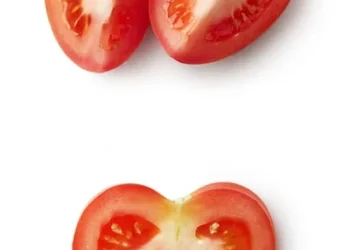 cut-tomatoes