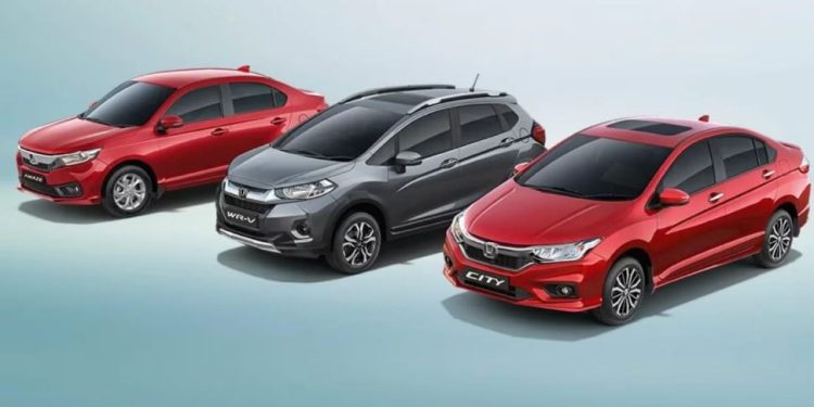 Discount on Honda Cars in July: ਜਾਪਾਨੀ ਕਾਰ ਕੰਪਨੀ ਹੌਂਡਾ ਦੇਸ਼ ਭਰ 'ਚ ਆਪਣੀਆਂ ਕਾਰਾਂ 'ਤੇ ਭਾਰੀ ਛੋਟ ਦੇ ਰਹੀ ਹੈ। ਇਸ ਖ਼ਬਰ 'ਚ ਅਸੀਂ ਤੁਹਾਨੂੰ ਦੱਸ ਰਹੇ ਹਾਂ ਕਿ ਜੁਲਾਈ ਮਹੀਨੇ 'ਚ ਕੰਪਨੀ ਕਿਸ ਕਾਰ 'ਤੇ ਕਿੰਨਾ ਡਿਸਕਾਊਂਟ ਦੇ ਰਹੀ ਹੈ।