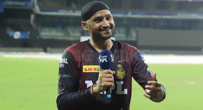 Harbhajan Singh ਦੇ ਅੰਦਰ ਜੋਸ਼, ਜਨੂੰਨ ਤੇ ਜਨੂੰਨ ਤਿੰਨੋਂ ਹੀ ਦਿਸਦੇ ਸੀ। ਅਜਿਹਾ ਨਹੀਂ ਹੈ ਕਿ ਹਰਭਜਨ ਸਿੰਘ ਤੋਂ ਪਹਿਲਾਂ ਭਾਰਤ ਕੋਲ ਸਪਿਨਰ ਨਹੀਂ ਸੀ। ਬਿਸ਼ਨ ਸਿੰਘ ਬੇਦੀ ਤੋਂ ਲੈ ਕੇ ਅਨਿਲ ਕੁੰਬਲੇ ਤੱਕ ਭਾਰਤ ਨੇ ਆਪਣੇ ਸਪਿਨਰਾਂ ਦੇ ਦਮ 'ਤੇ ਸ਼ਾਨਦਾਰ ਜਿੱਤ ਦਰਜ ਕੀਤੀ ਹੈ।