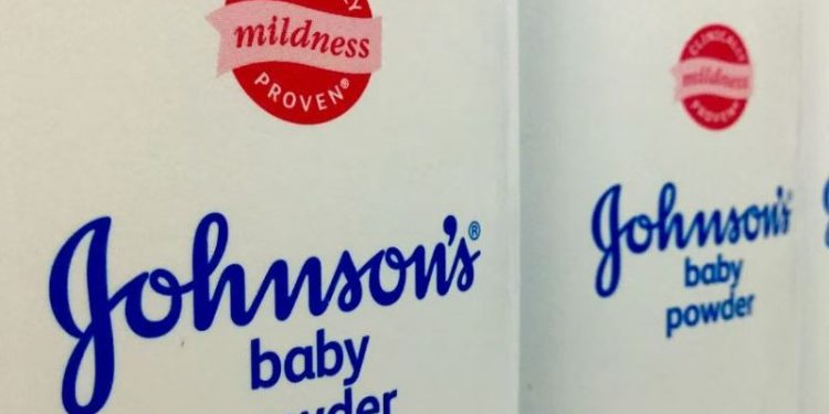 Johnson & Johnson Case: ਜੌਨਸਨ ਐਂਡ ਜੌਨਸਨ ਨੇ ਕੈਲੀਫੋਰਨੀਆ ਦੇ ਇੱਕ ਵਿਅਕਤੀ ਨੂੰ $18.8 ਮਿਲੀਅਨ ਦਾ ਭੁਗਤਾਨ ਕਰਨ ਦਾ ਆਦੇਸ਼ ਦਿੱਤਾ ਜਿਸ ਨੇ ਕਿਹਾ ਕਿ ਉਸਨੂੰ ਕੰਪਨੀ ਦੇ ਬੇਬੀ ਪਾਊਡਰ ਤੋਂ ਕੈਂਸਰ ਹੋਇਆ ਹੈ।