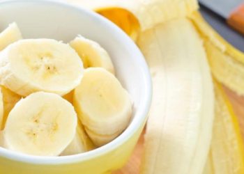 bananas-chopped-up-in-a-bowl (2)