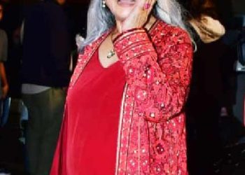 jaya-bachchan-yells-at-paparazzi-im-not-deaf-at-rocky-aur-rani-kii-prem-kahaani-premiere-gets-brutally-trolled-01