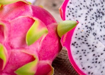 what-does-dragon-fruit-taste-like