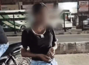 bus stand viral news